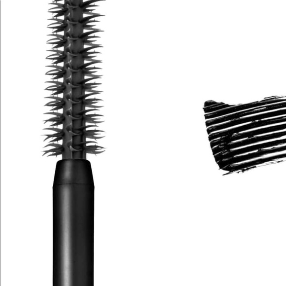 SOLD🔴🔴Urban decay trouble maker mascara - Picture 3 of 3